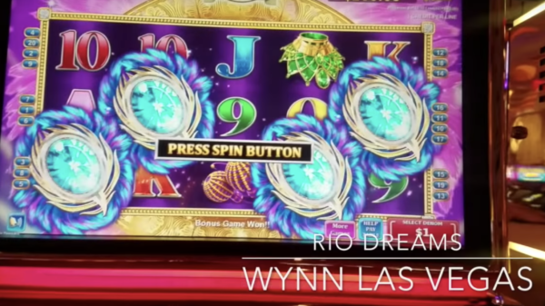 Las Vegasin matka päättyi jättipottiin – katso, kun bonuspeli antaa 18 000 dollaria